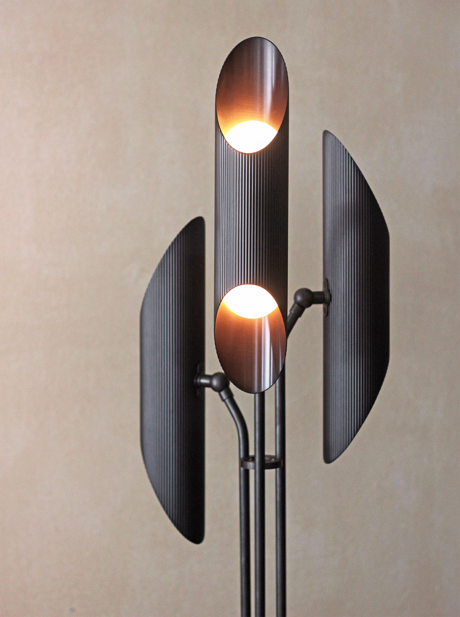 Vector Floor Lamp