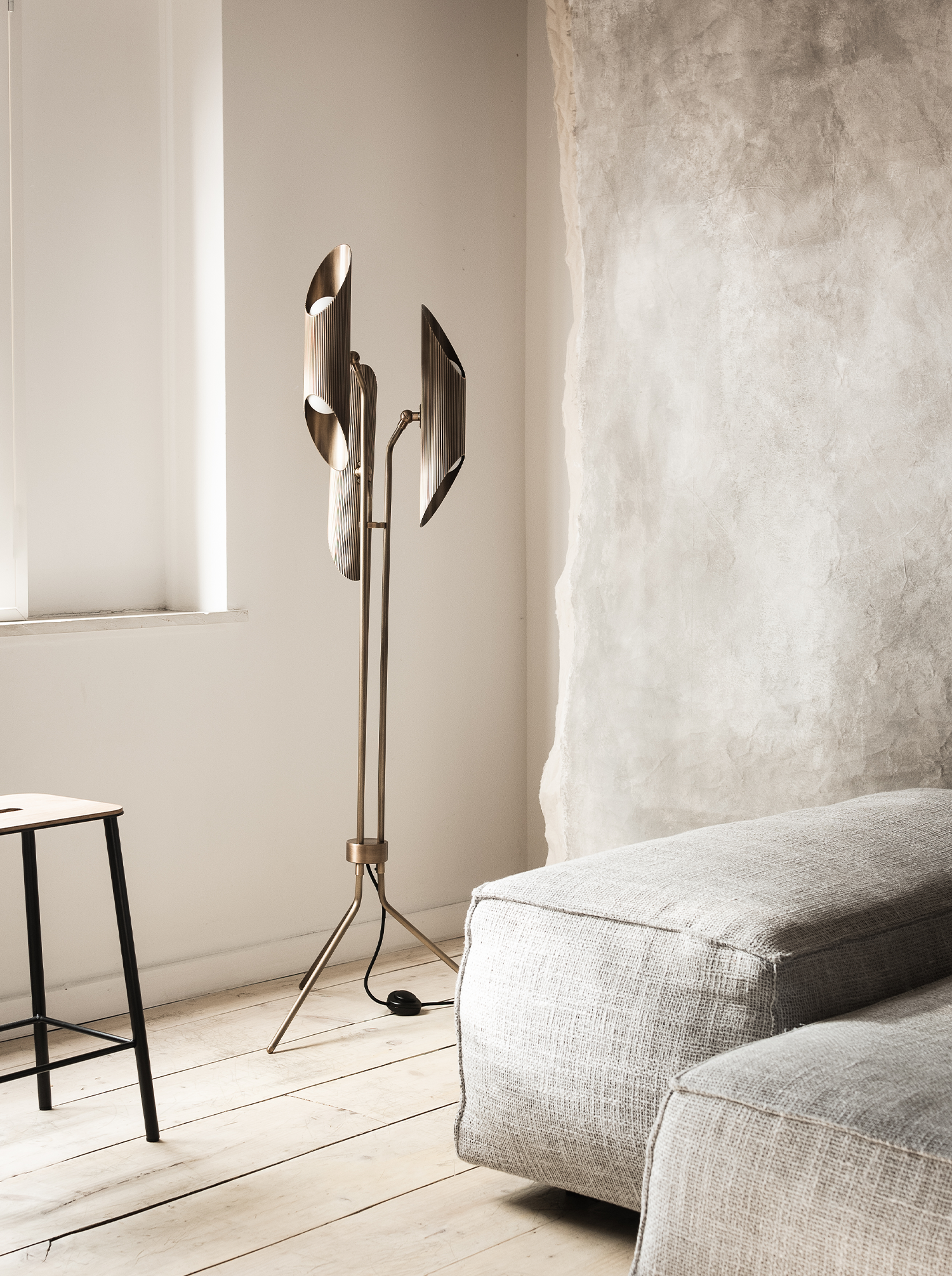 Vector Floor Lamp