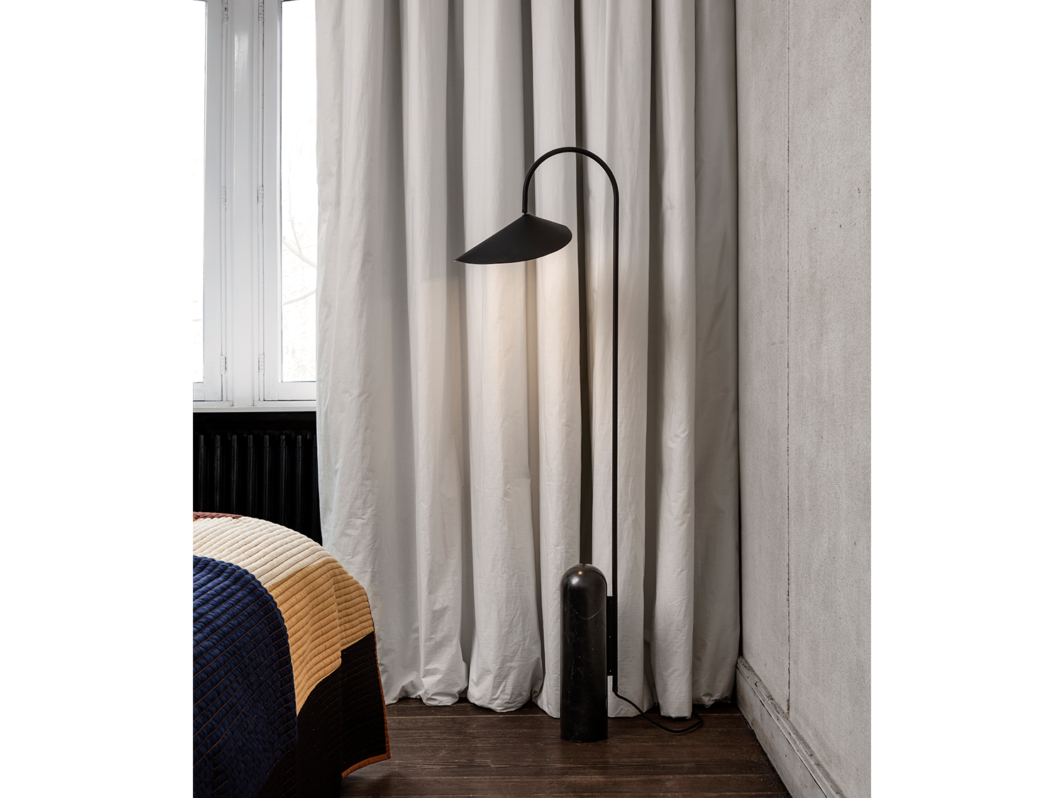 Arum Floor Lamp